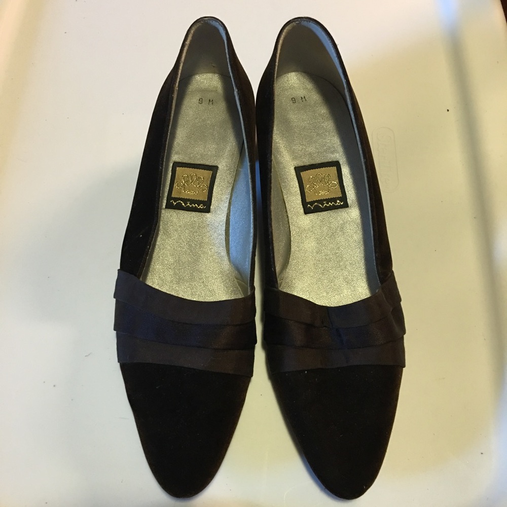 Brown Velvet shoes by Nina